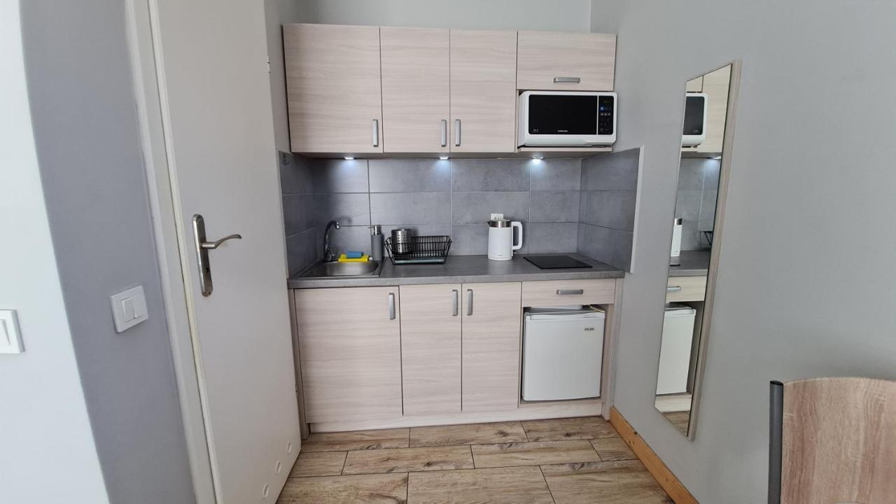 Bela - Pokoje Z Aneksami I Apartamenty Kołobrzeg Buitenkant foto