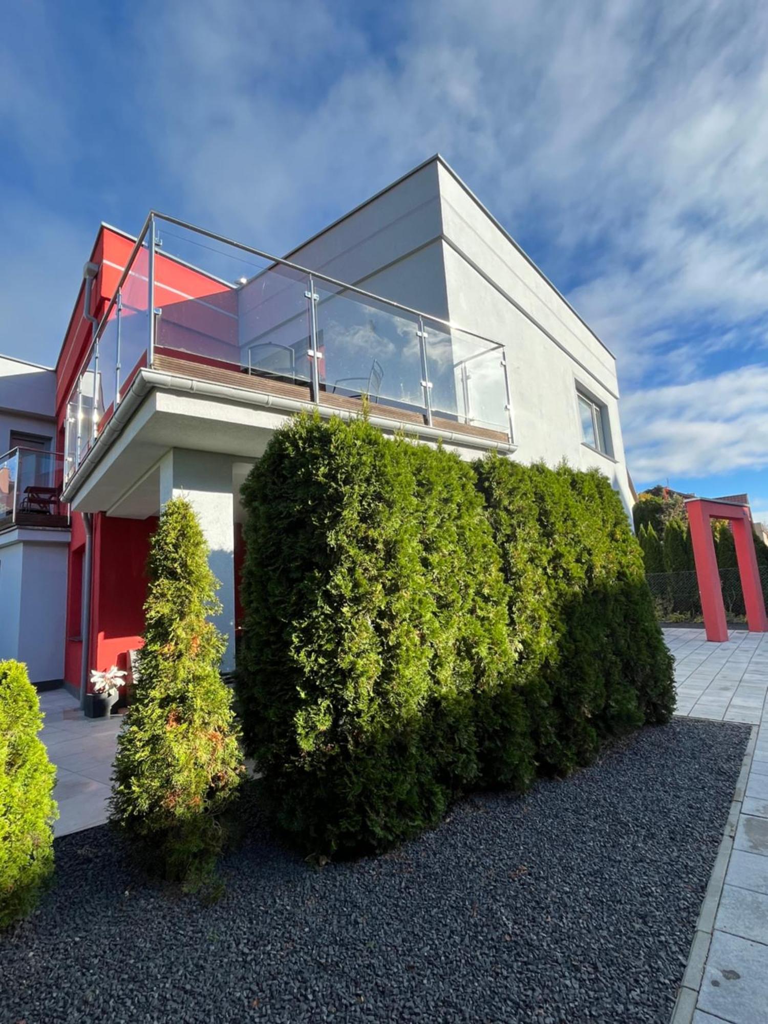 Bela - Pokoje Z Aneksami I Apartamenty Kołobrzeg Buitenkant foto